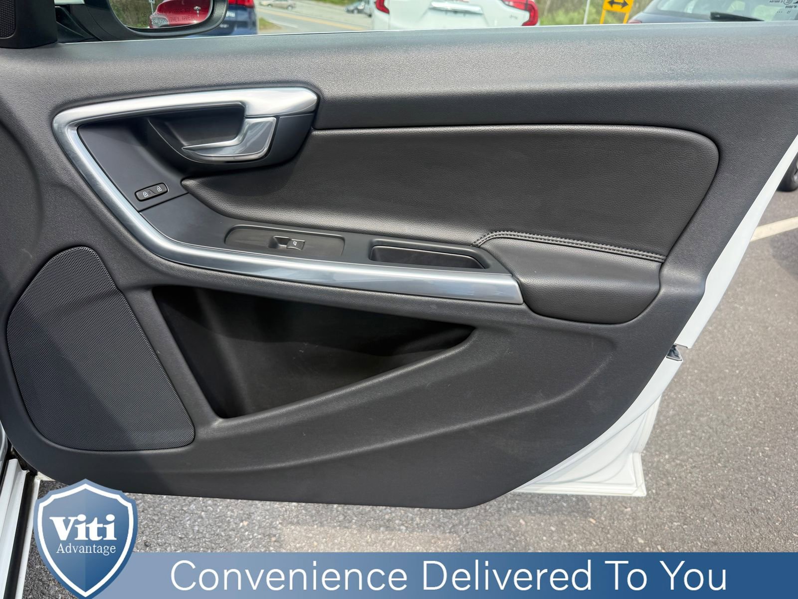 Used 2016 Volvo V60 T5 Premier AWD/4WD image 28