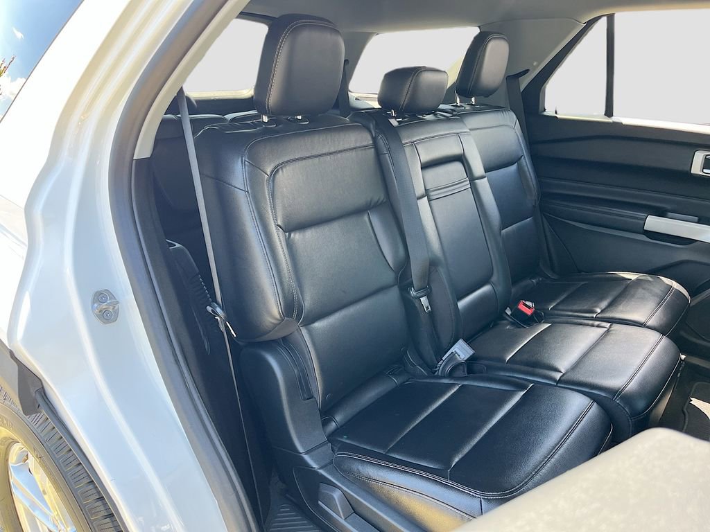Used 2021 Ford Explorer XLT w/ Equipment Group 202A RWD image 27
