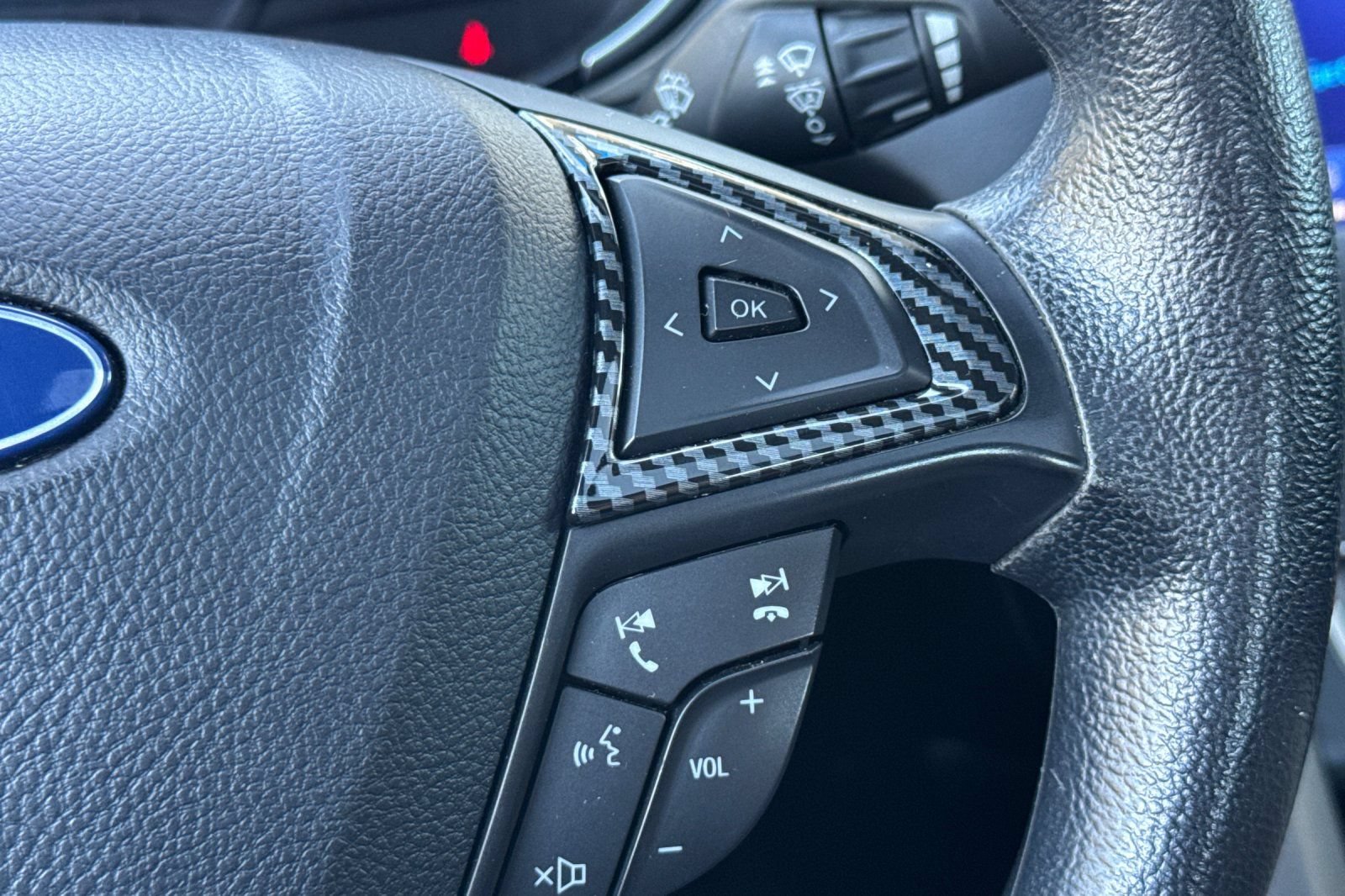 Used 2020 Ford Fusion SE FWD image 38