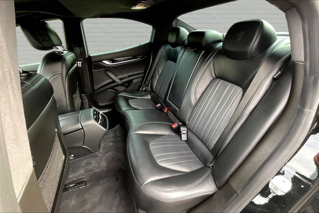 Used 2021 Maserati Ghibli RWD image 22