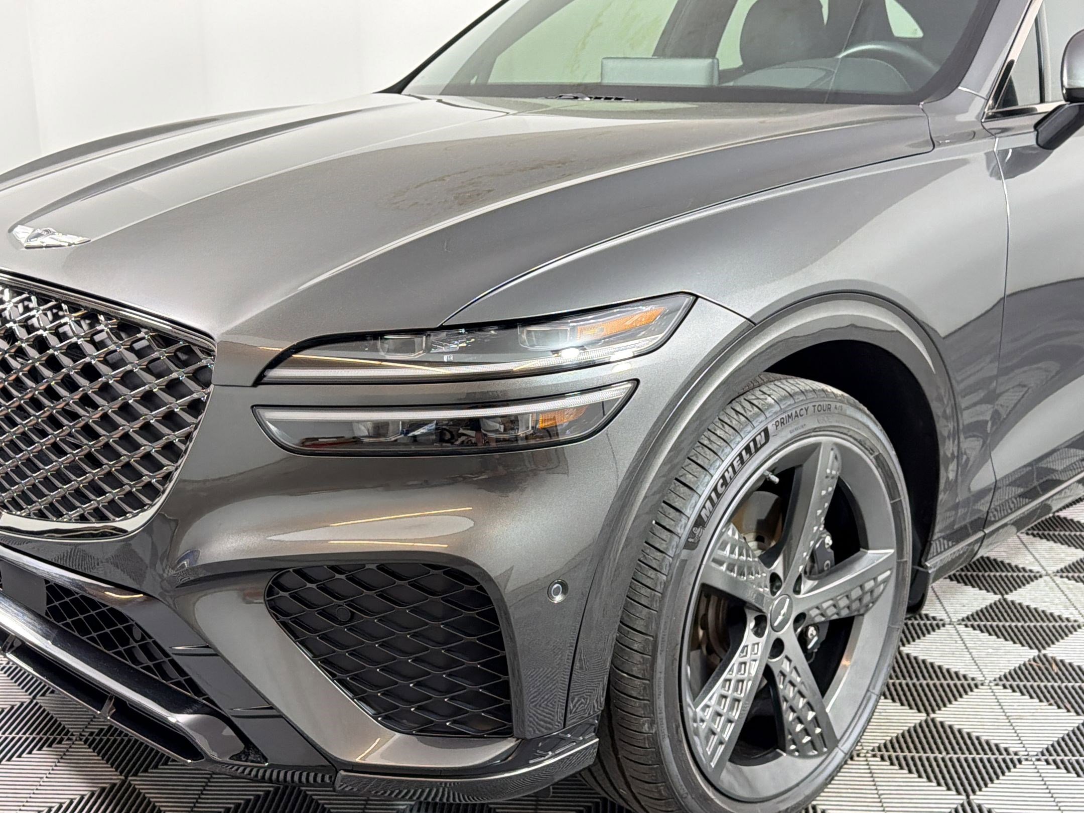 Used 2024 Genesis GV70 3.5T Sport w/ Sport Prestige Package image 9