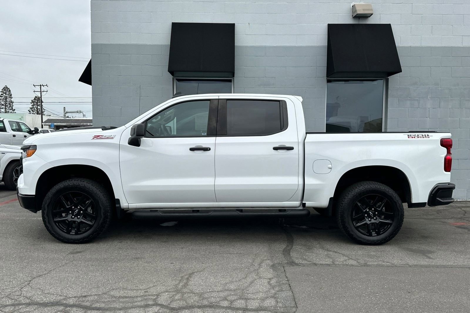Certified 2024 Chevrolet Silverado 1500 Custom Trail Boss w/ Turbomax Blackout Package image 11