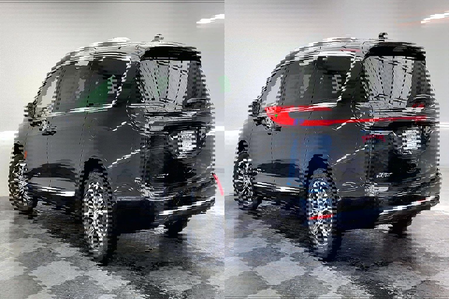 New 2026 Chrysler Pacifica Pinnacle image 2