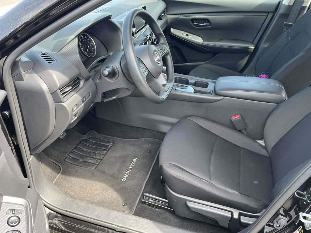 Used 2025 Nissan Sentra S FWD image 13