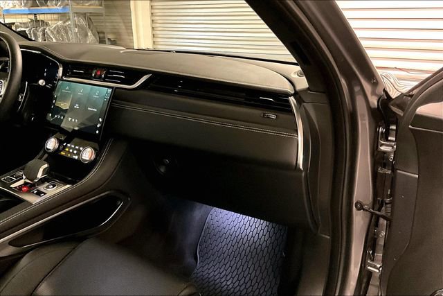 Certified 2025 Jaguar F-PACE R-Dynamic S image 25
