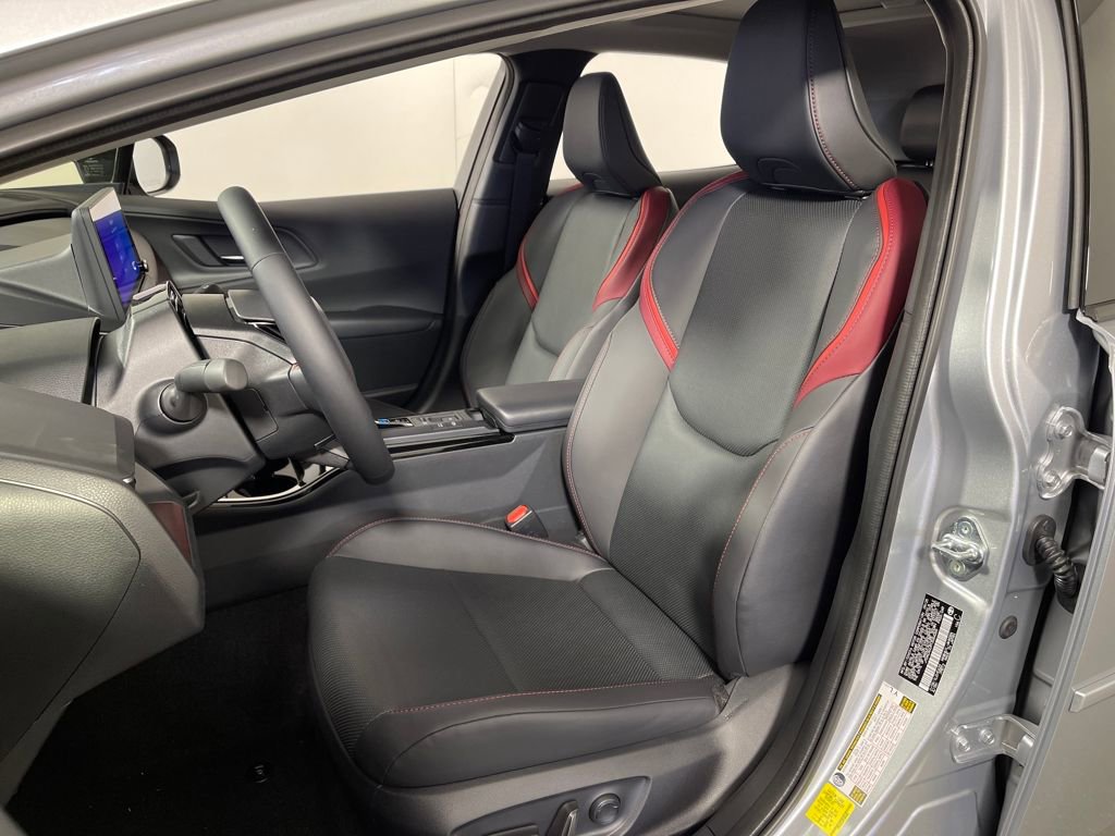 New 2026 Toyota Prius Plug-In Hybrid image 12