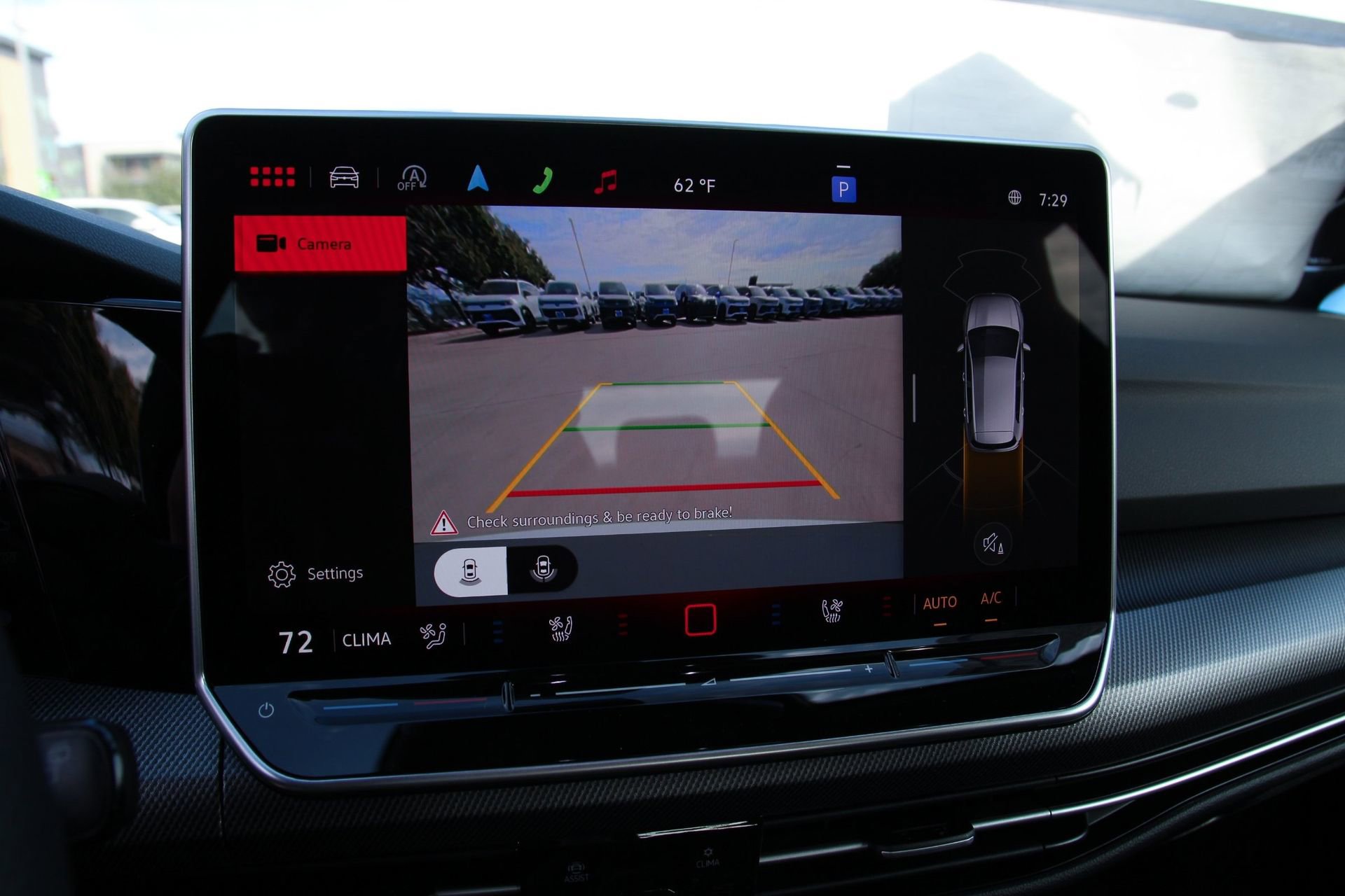 New 2026 Volkswagen GTI SE FWD image 22