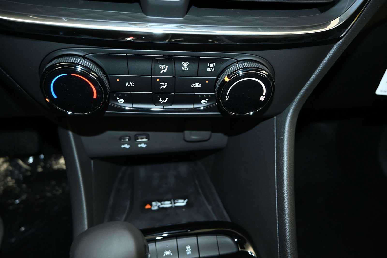 New 2026 Buick Encore GX Preferred w/ Advanced Technology Package AWD/4WD image 13