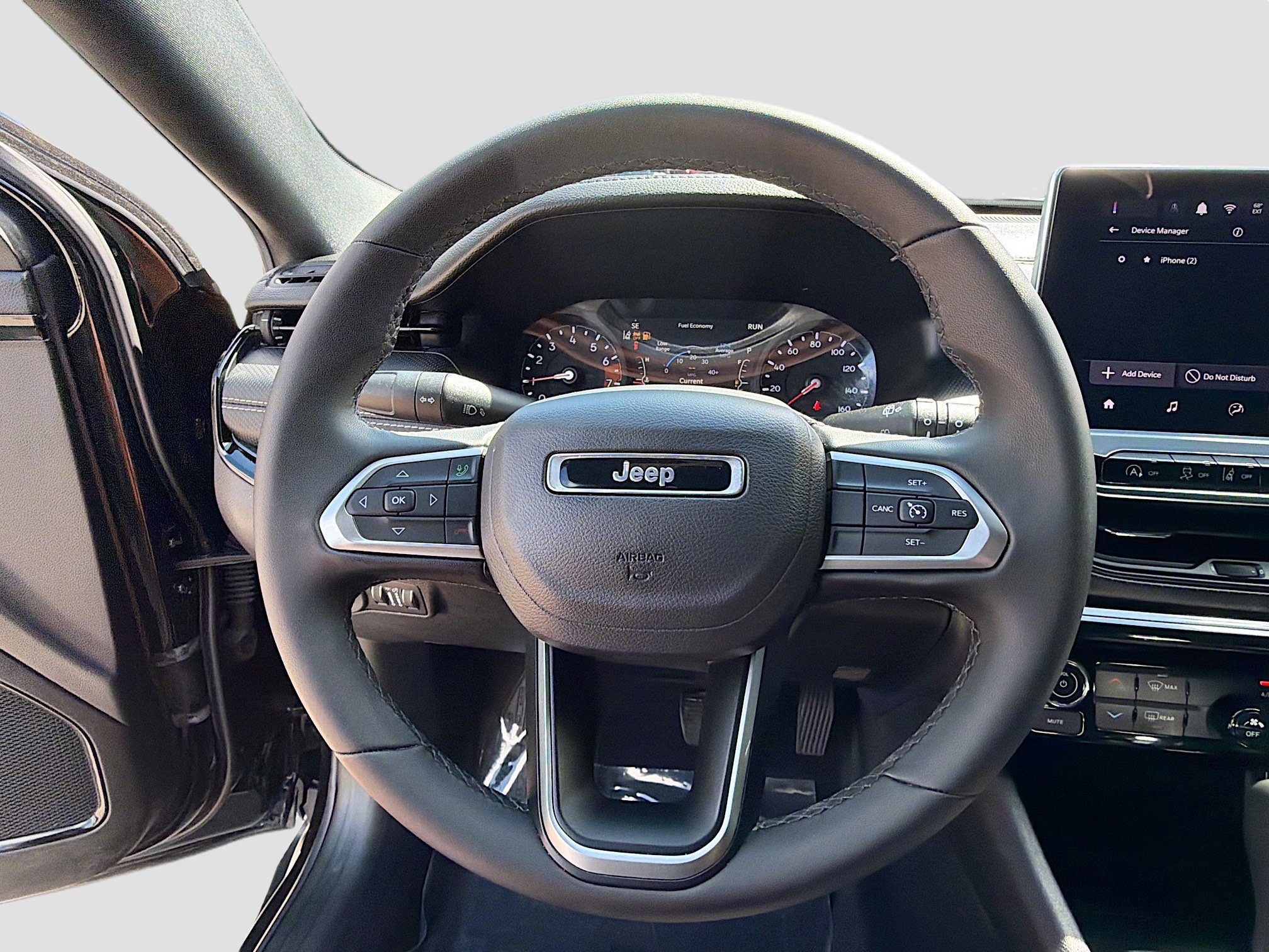 Used 2024 Jeep Compass Latitude w/ Altitude Special Edition image 33