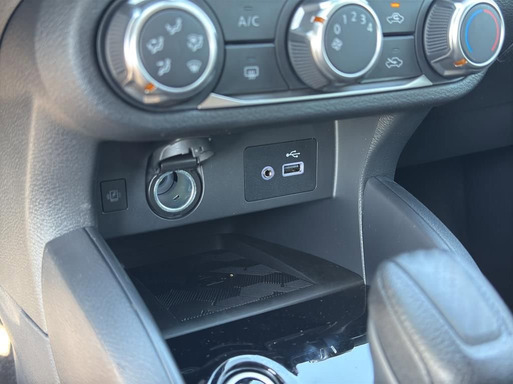 New 2025 Nissan Versa SV image 26