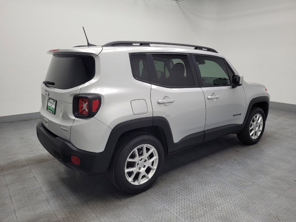Used 2019 Jeep Renegade Latitude image 10