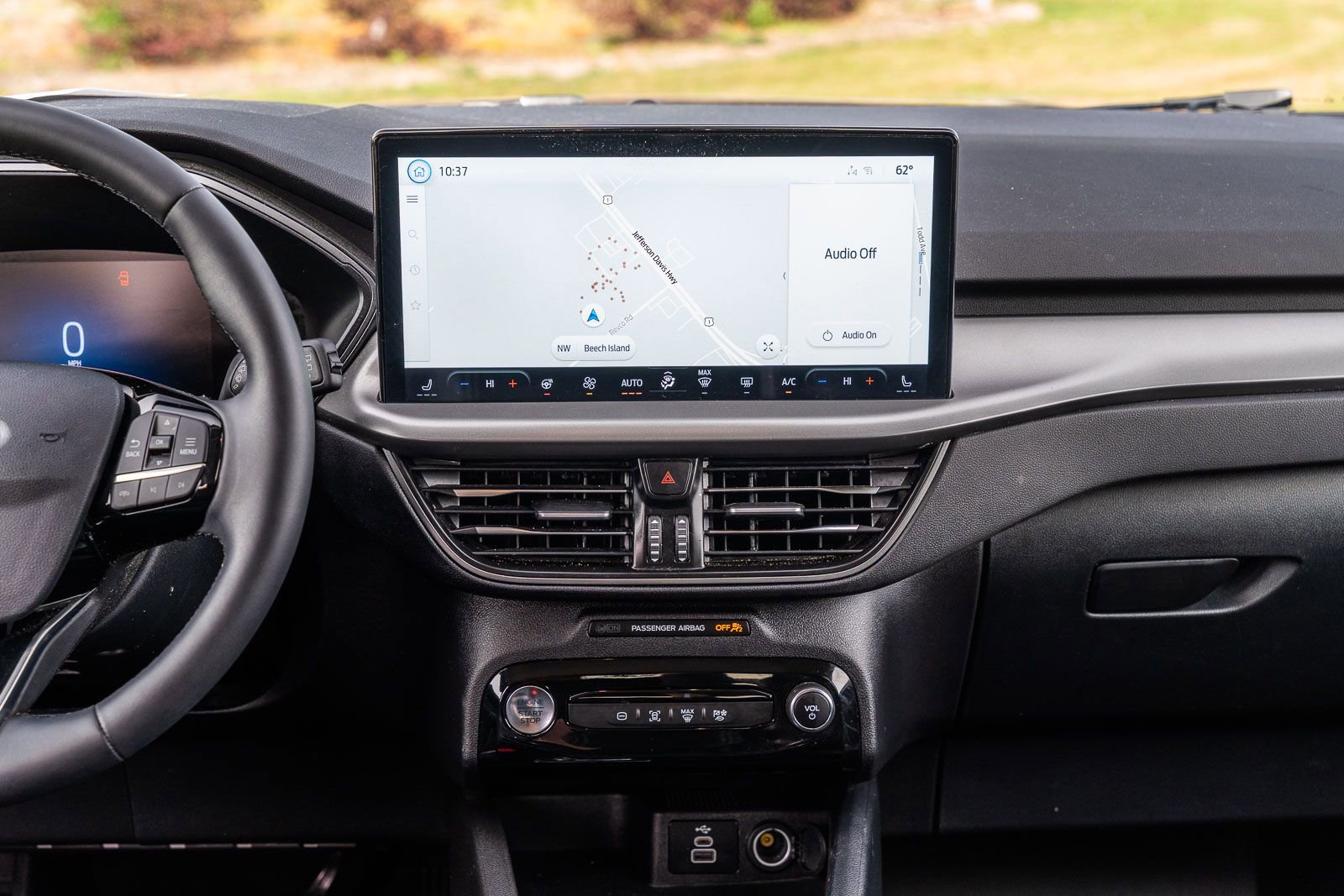 Used 2024 Ford Escape SE image 28