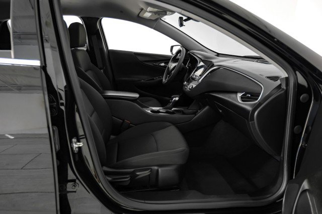 Used 2021 Chevrolet Malibu LS image 23