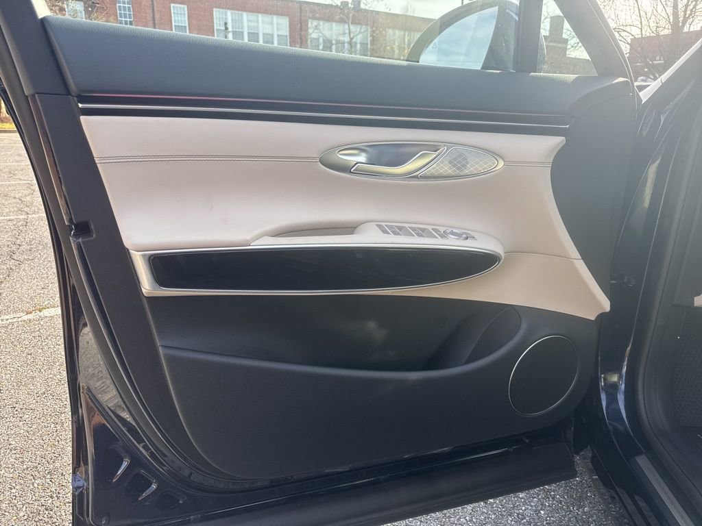 New 2026 Genesis GV70 2.5T AWD/4WD image 13