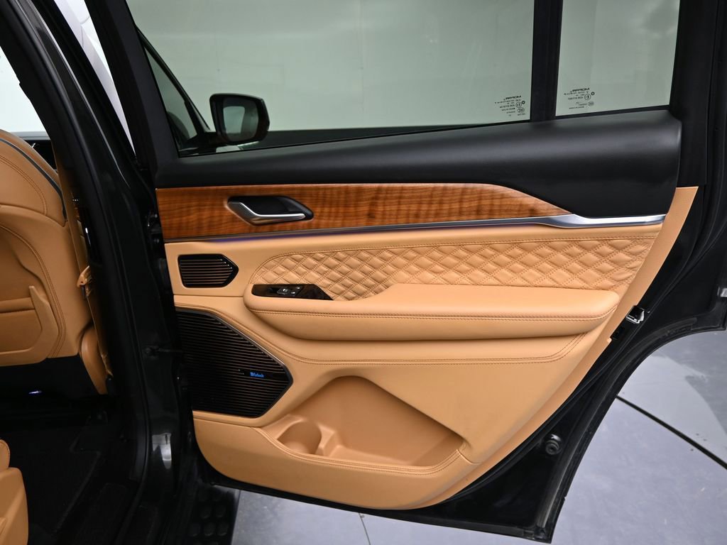 Used 2024 Jeep Grand Cherokee L Summit image 43