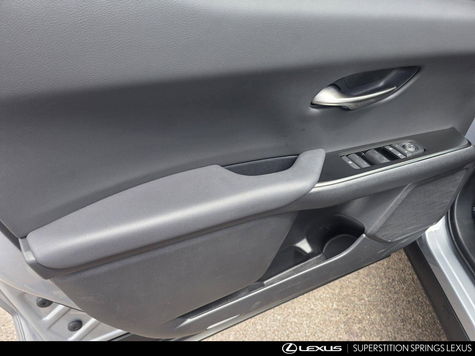 New 2026 Lexus UX 300h FWD image 11