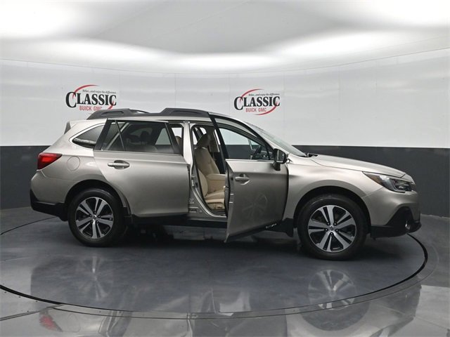 Used 2018 Subaru Outback 2.5i Limited image 30
