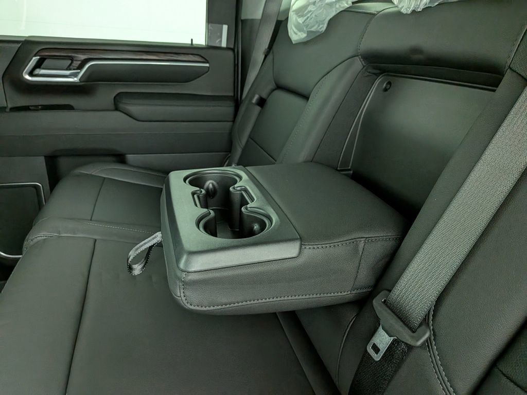 New 2025 GMC Sierra 2500 SLT w/ SLT Premium Package image 26