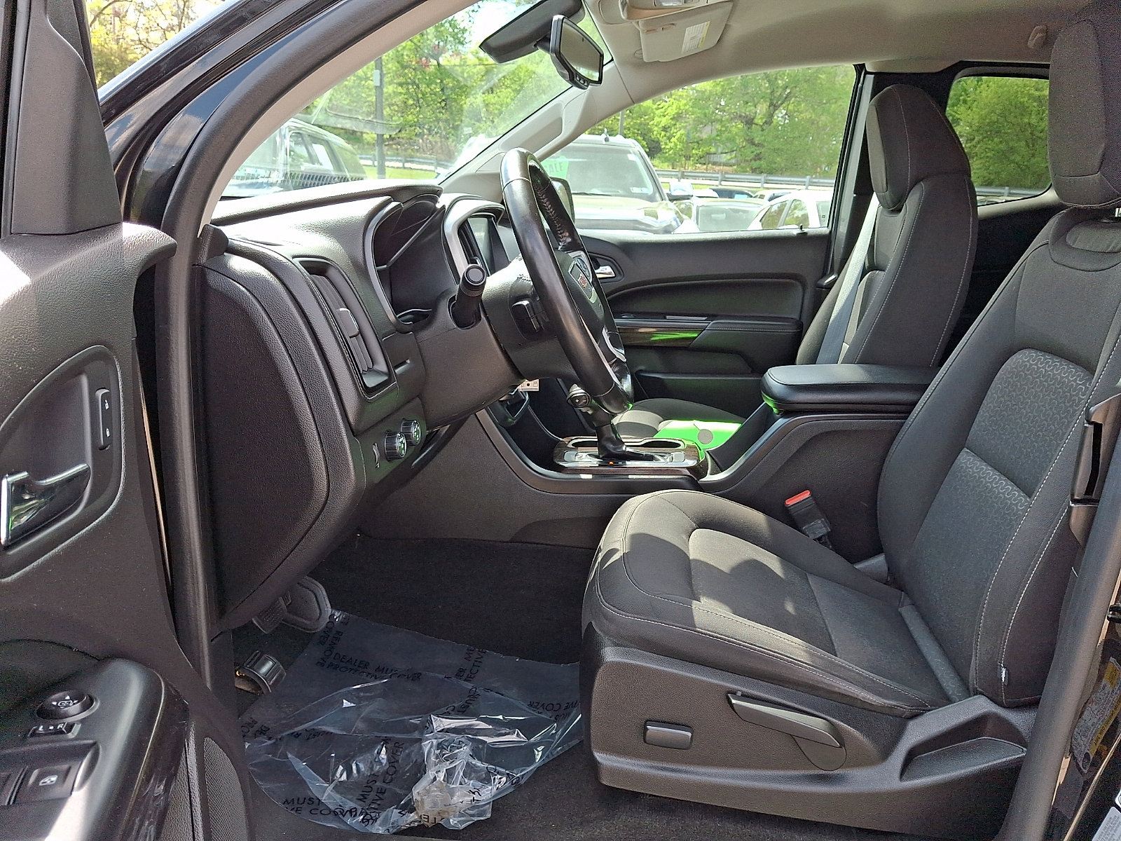 Used 2016 GMC Canyon SLE w/ SLE Convenience Package image 13