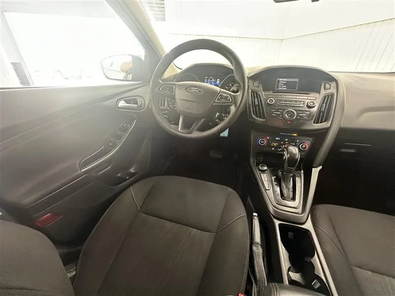 Used 2017 Ford Focus SE FWD image 15