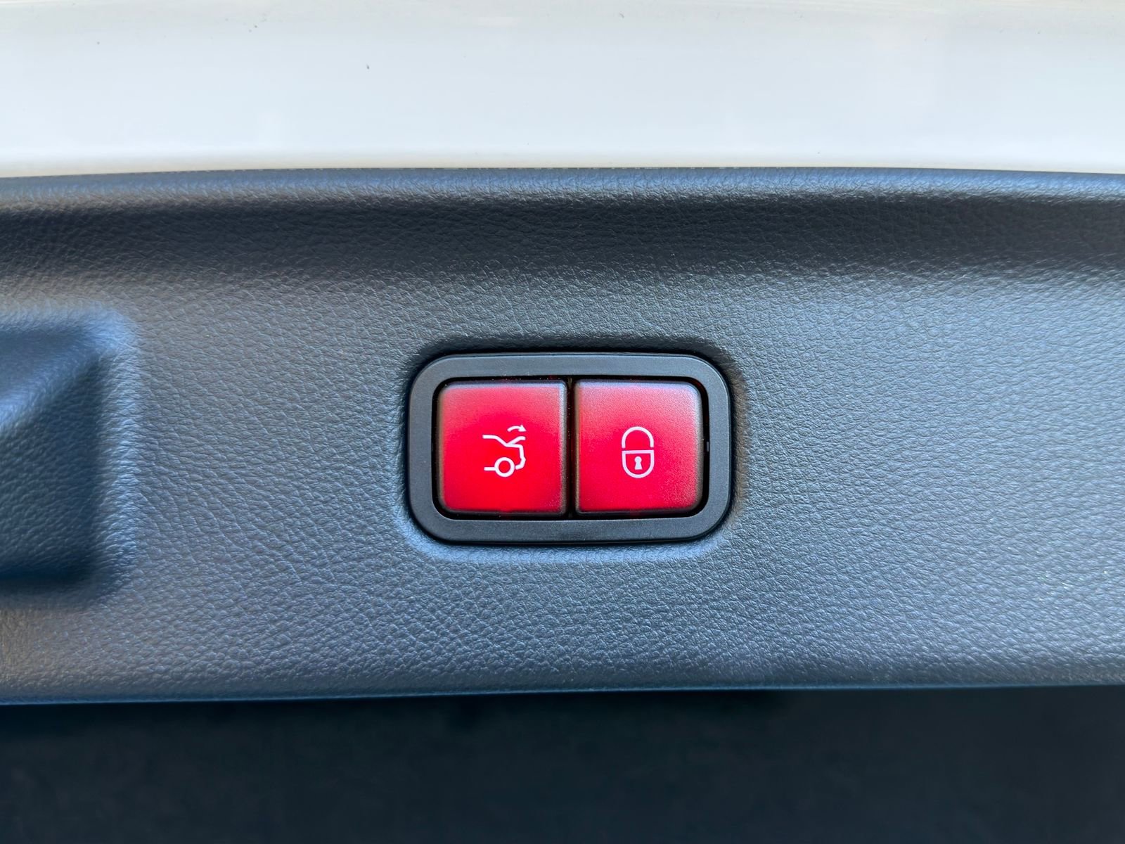 Certified 2024 Mercedes-Benz Maybach S 580 4MATIC image 18