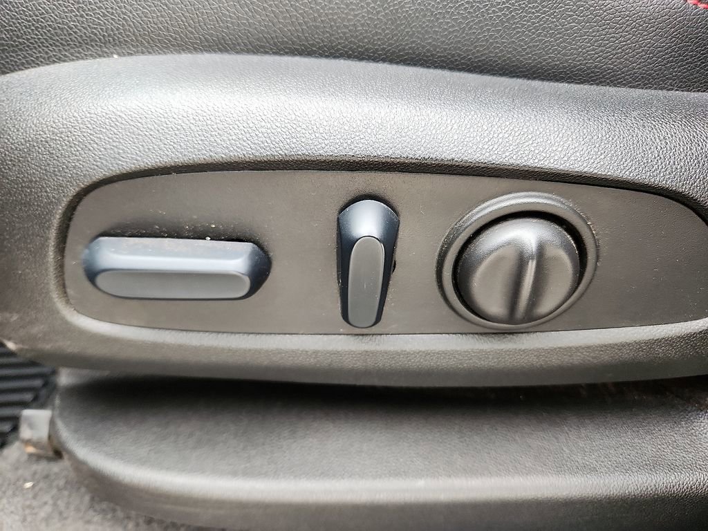 Used 2024 Chevrolet Equinox RS w/ RS Leather Package image 20