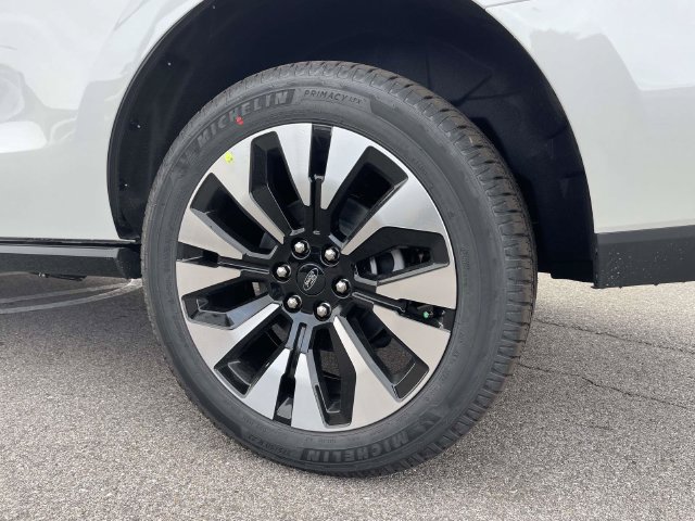 New 2026 Ford Expedition Platinum w/ Driver's Package AWD/4WD image 6