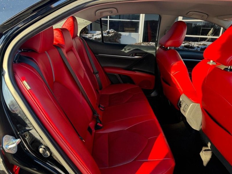 Used 2023 Toyota Camry XSE image 12