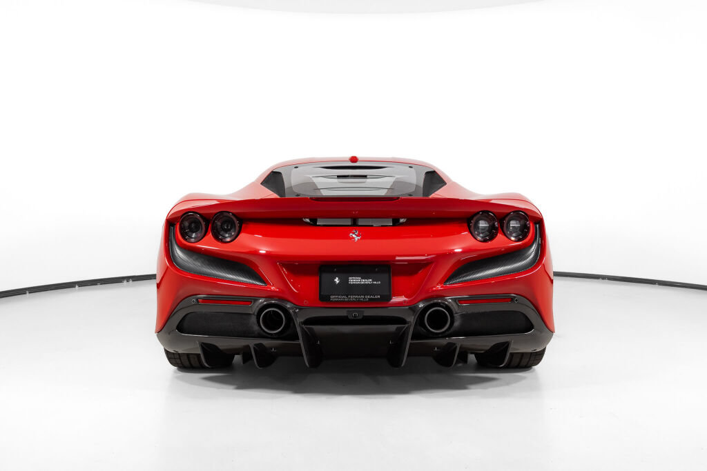 Certified 2022 Ferrari F8 Tributo RWD image 6