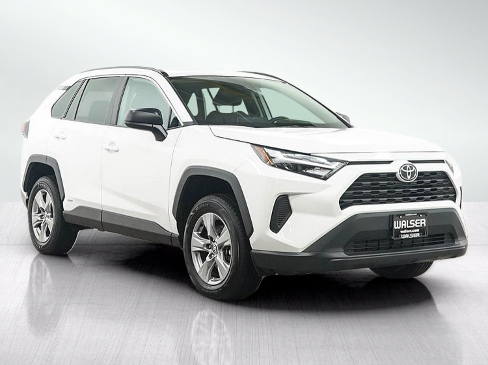 Used 2025 Toyota RAV4 LE AWD/4WD image 7