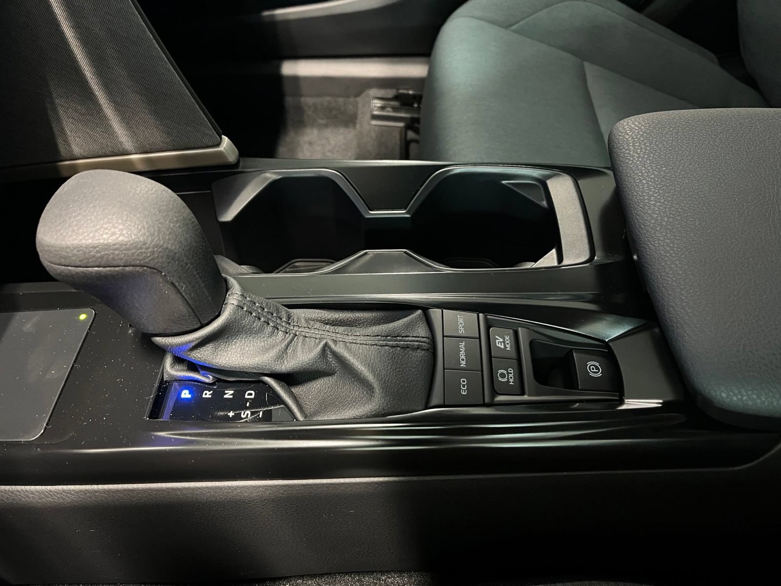 New 2026 Toyota Camry LE FWD image 25