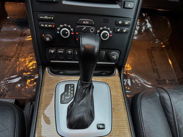 Used 2011 Volvo XC90 3.2 image 15
