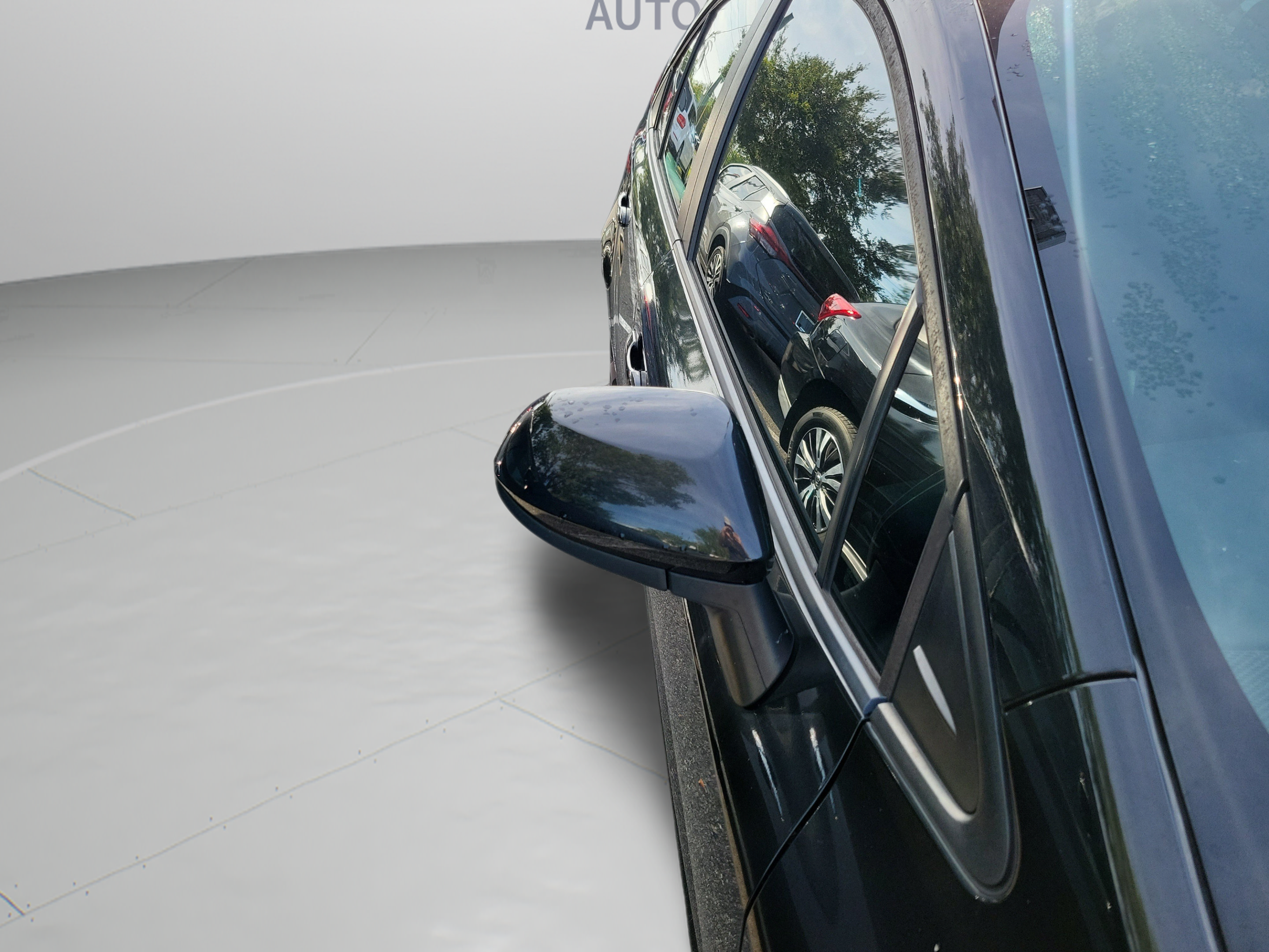 Used 2021 Toyota Corolla LE FWD image 17