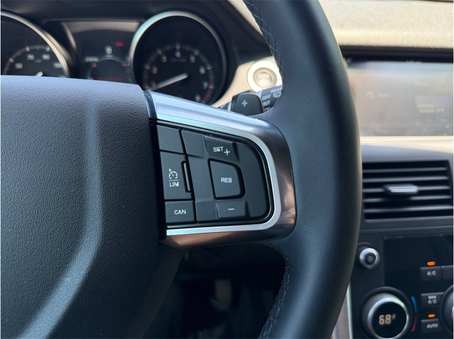 Used 2019 Land Rover Discovery Sport SE AWD/4WD image 27