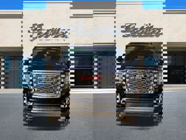 Used 2023 GMC Yukon Denali w/ Denali Reserve Package image 8