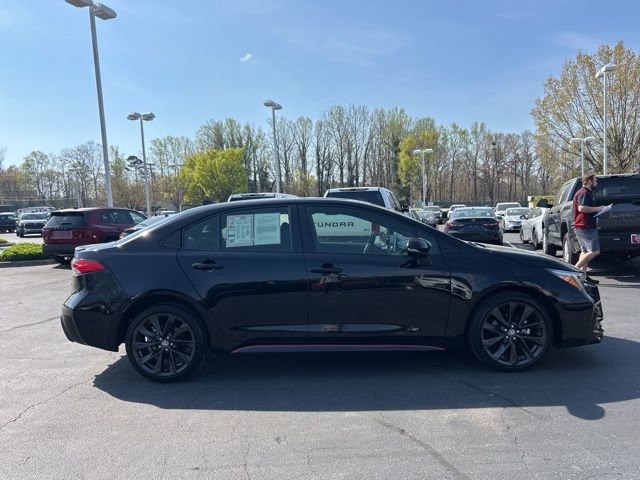 Used 2023 Toyota Corolla SE w/ SE Package image 4