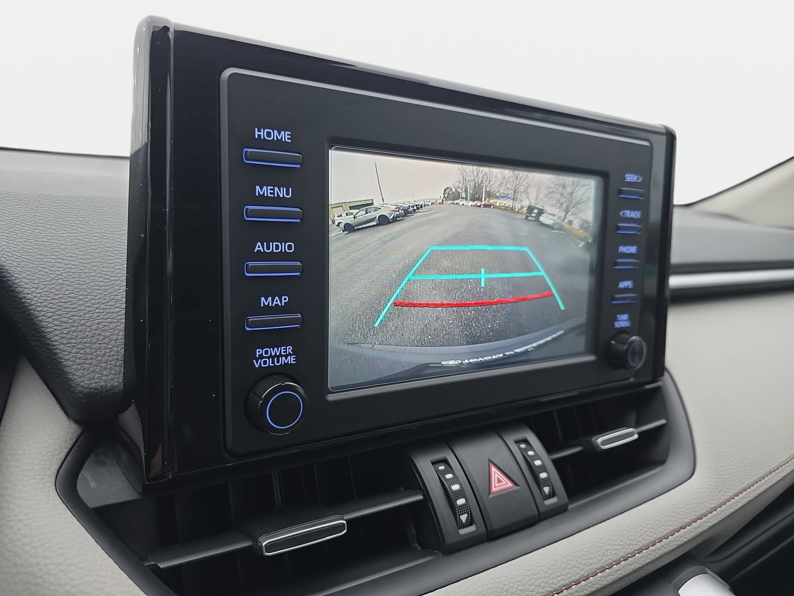 Used 2019 Toyota RAV4 XLE Premium image 23