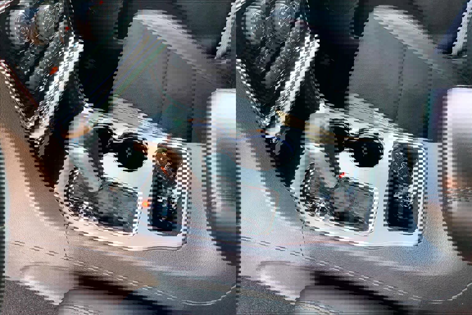 Used 2021 Jeep Grand Cherokee Laredo X image 16