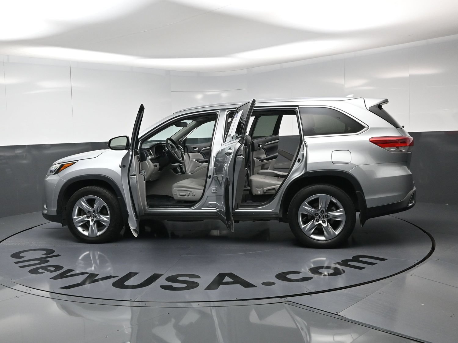 Used 2017 Toyota Highlander Limited w/ Protection Package #3 AWD/4WD image 22