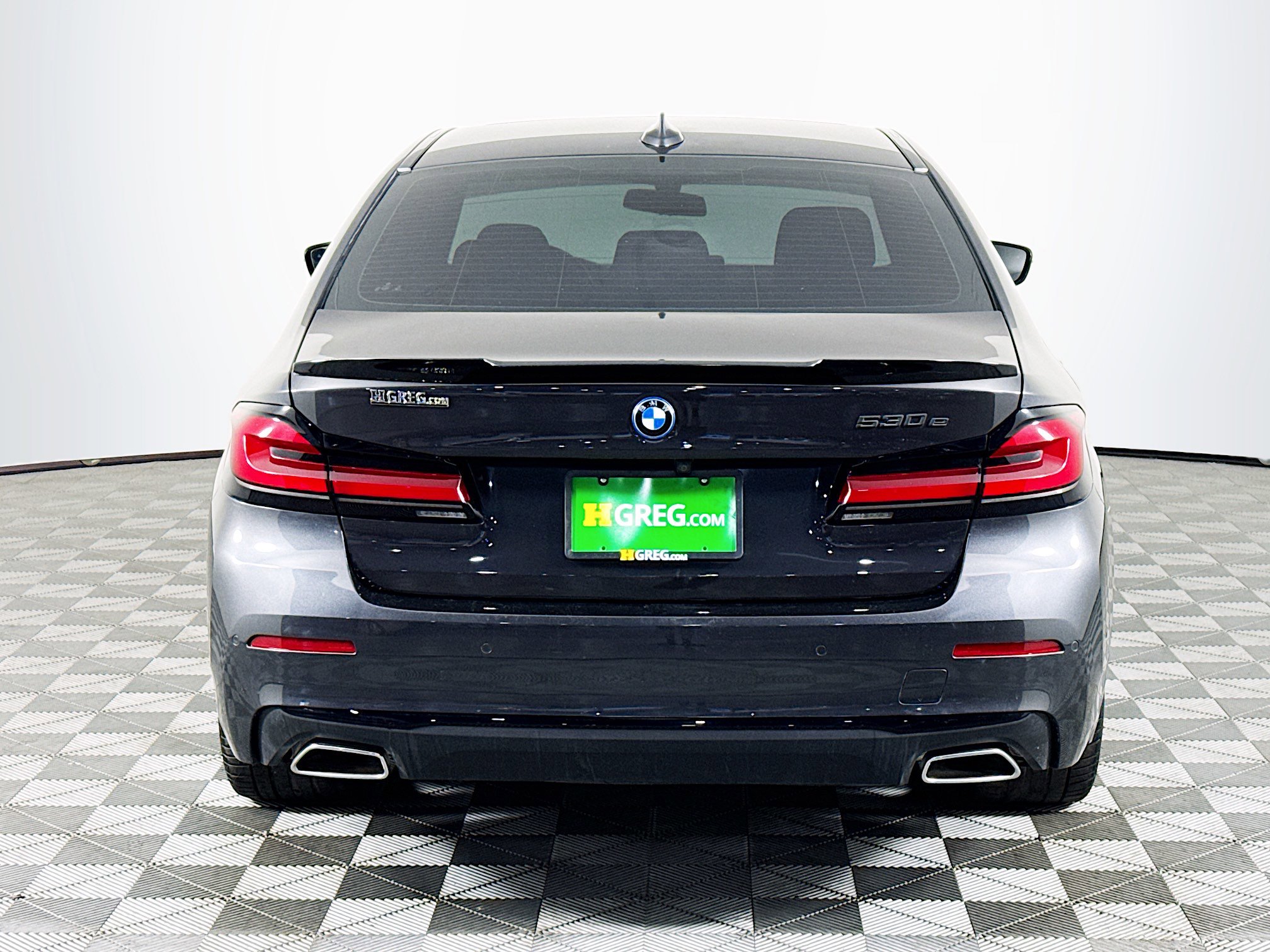 Used 2023 BMW 530e 530e w/ Premium Package image 8