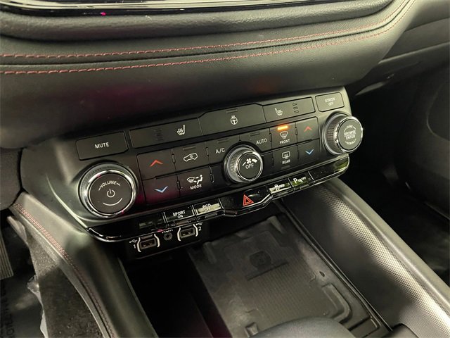 Certified 2022 Dodge Durango R/T w/ Blacktop Package image 8