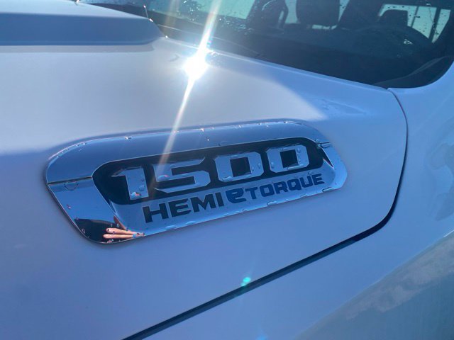 Used 2023 RAM 1500 Laramie AWD/4WD image 6