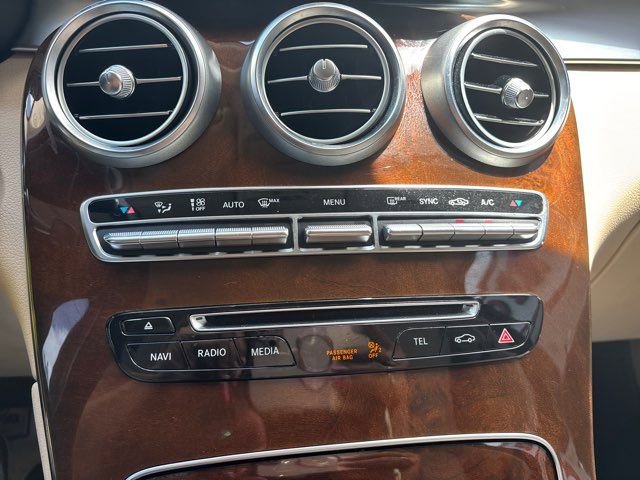 Used 2017 Mercedes-Benz GLC 300 4MATIC w/ Premium 3 Package image 36
