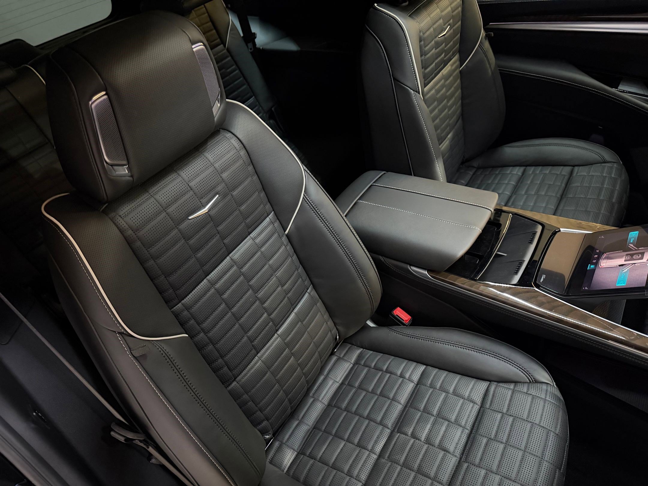 New 2026 Cadillac Escalade Platinum Sport AWD/4WD image 63