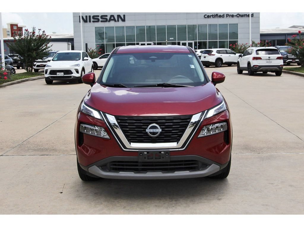 Used 2023 Nissan Rogue SV FWD image 2