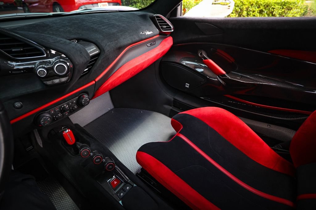 Certified 2019 Ferrari 488 Pista Coupe RWD image 38