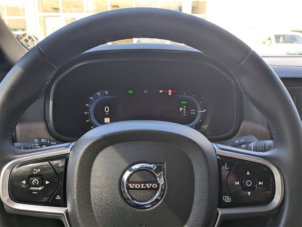 Certified 2024 Volvo S90 T8 Ultimate w/ Lounge Package image 27