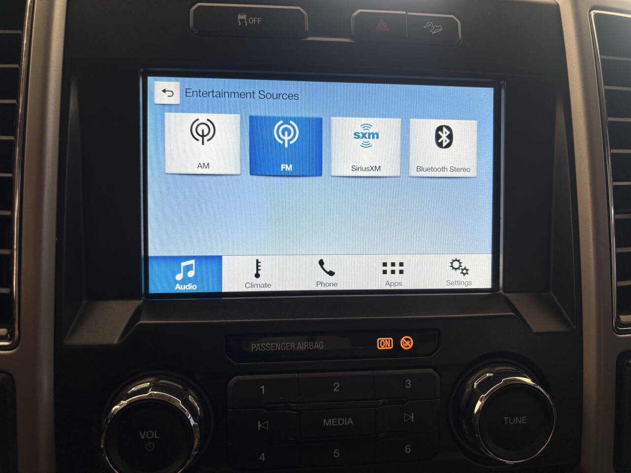 Used 2019 Ford F250 Lariat w/ Chrome Package AWD/4WD image 22