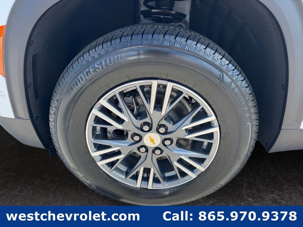 New 2026 Chevrolet Traverse LT w/ Enhanced Driving Package image 9