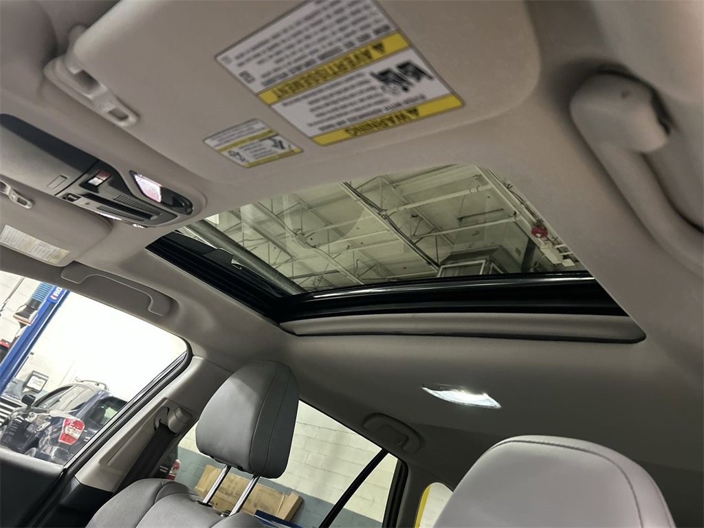 Certified 2022 Subaru Outback Limited XT image 24